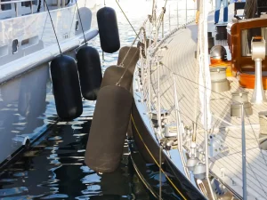 When Should You Put Fenders on Your Boat