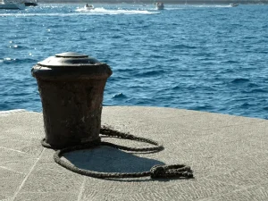 Одиночная тумба